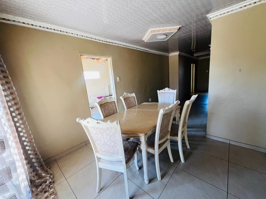 4 Bedroom Property for Sale in Grasslands Free State